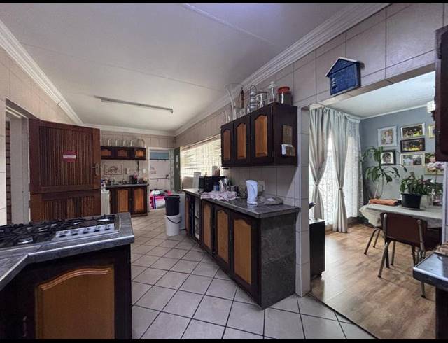 3 BEDROOM HOUSE FOR SALE IN WENTWORTH PARK